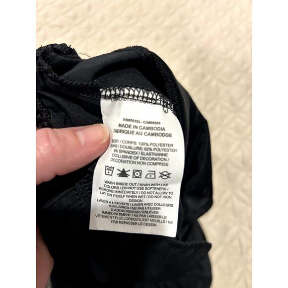 Nike Women's Running Shorts Size M Back Pocket Front Pockets - Picture 2 of 6